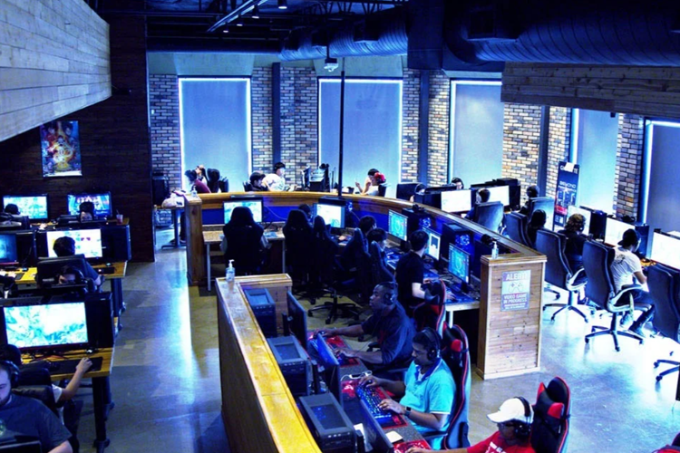 Pusat Permainan eSports